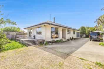 30 Feary Crescent, Takaka