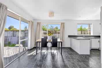 30 Feary Crescent, Takaka