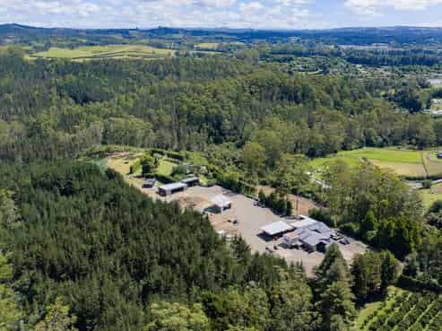 SO MUCH PROPERTY, SO CLOSE TO TOWN
