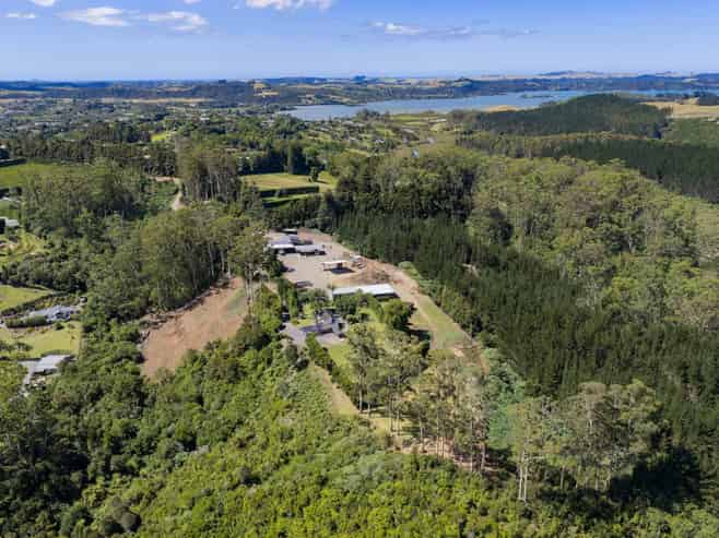 SO MUCH PROPERTY, SO CLOSE TO TOWN
