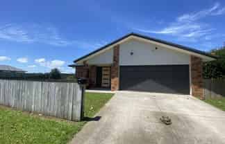 8 County Drive, Hawera