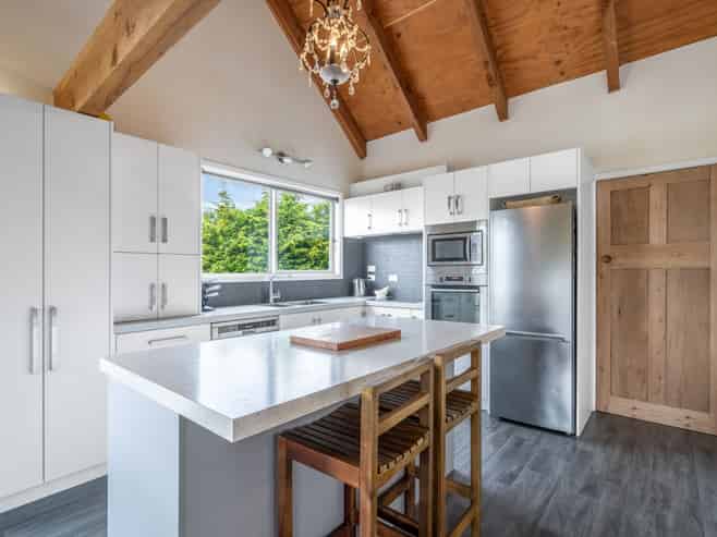 25 Marama Avenue South, Otatara