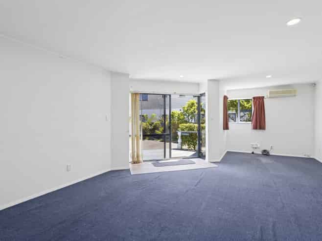 83 Prince Albert Road, Saint Kilda