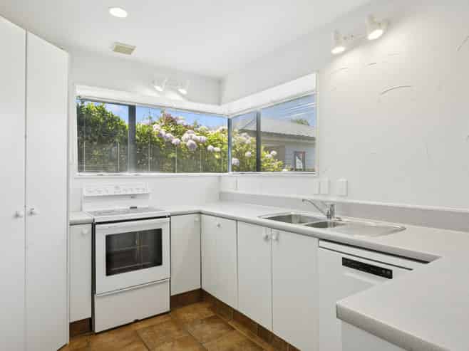 83 Prince Albert Road, Saint Kilda