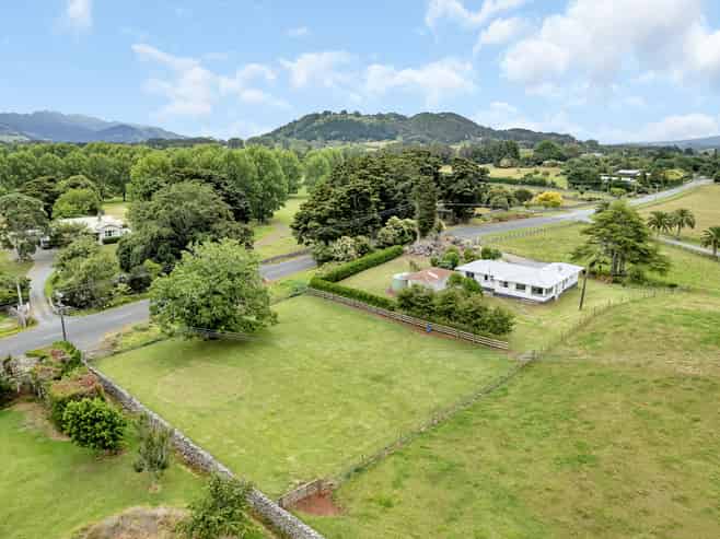 81 Tauraroa Road, Maungakaramea