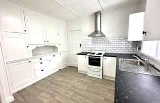 90 Hatea Drive, Regent