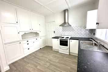 90 Hatea Drive, Regent