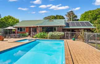 111A Newton Road, Maungatapere