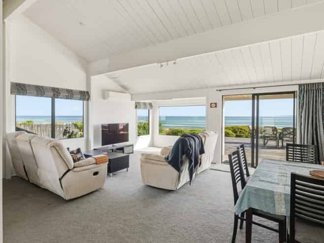 31 Karewa Parade, Papamoa