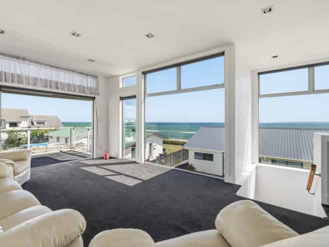 31 Karewa Parade, Papamoa