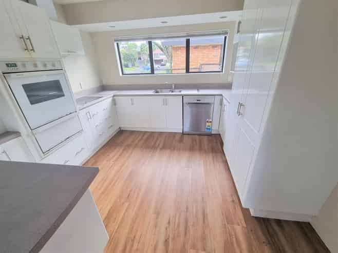 15 Sailfish Drive, West Harbour