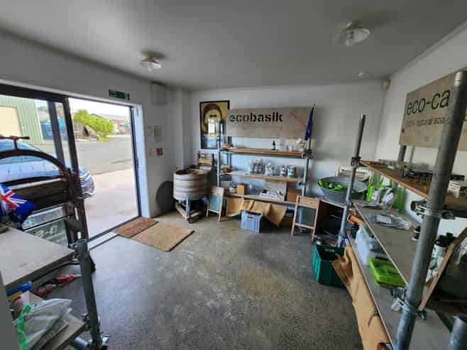 SET UP AND GET TO WORK
