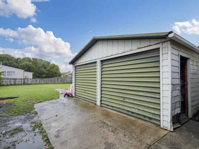 108 Venus Street, Strathern