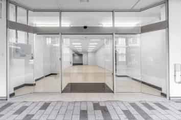 Premium retail location!