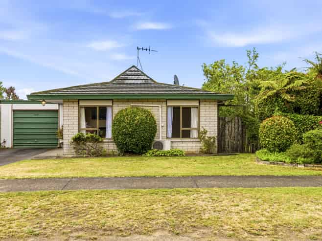 57 Whakaipo Avenue, Taupo