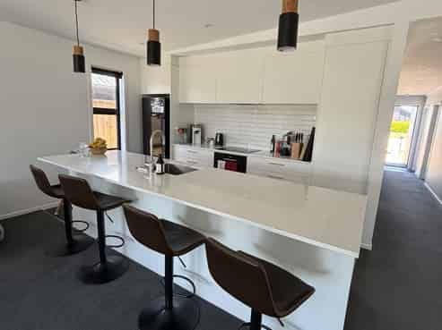 100 Harakeke Drive, Wharewaka