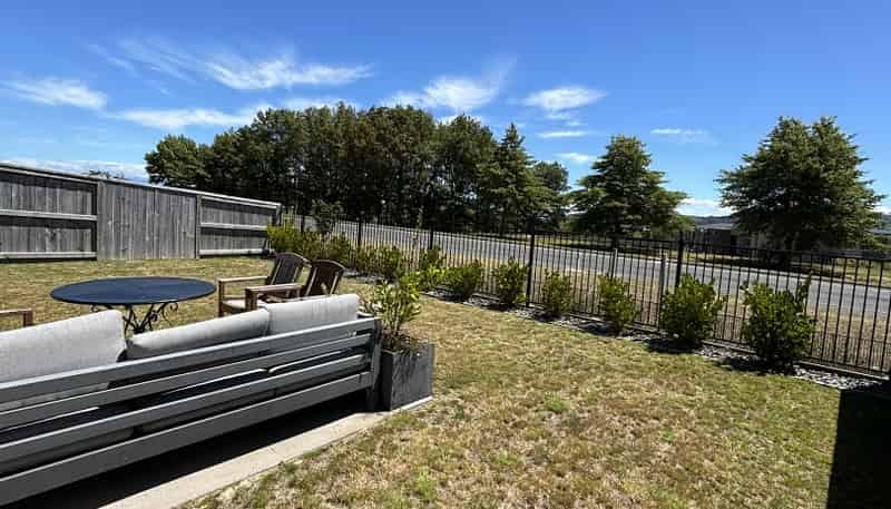 100 Harakeke Drive, Wharewaka