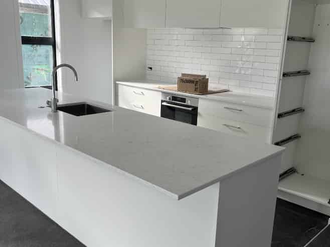 100 Harakeke Drive, Wharewaka