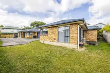 61 De Havilland Drive, Goodwood Heights