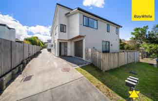 37 Stottholm Road, Titirangi