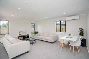 2/233 Nelson Street, Strathern