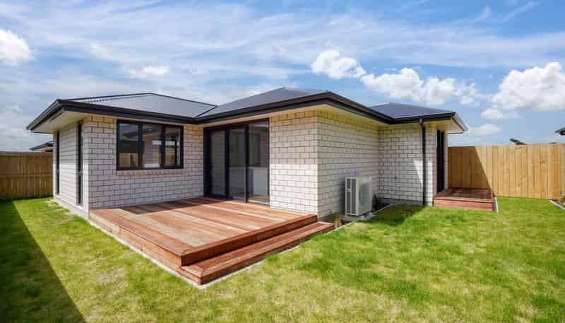 2/233 Nelson Street, Strathern