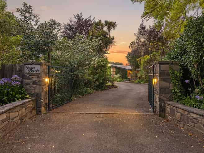 455A Johns Road, Harewood