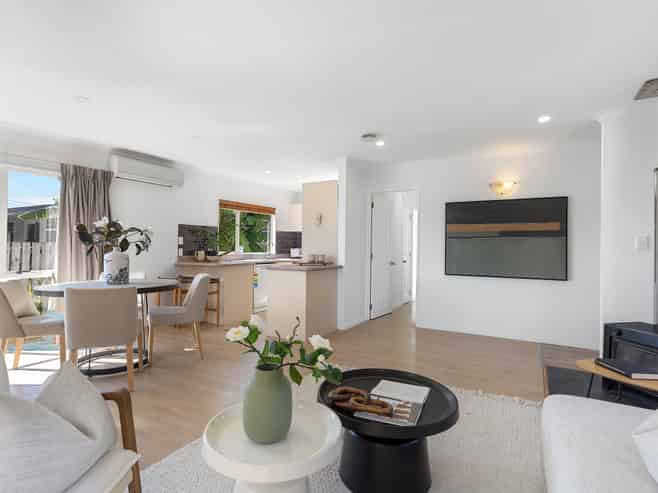 12B Rosier Road, Glen Eden