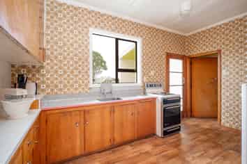 31 Watt Road, Otatara