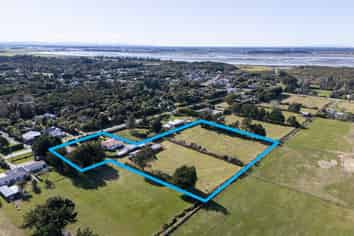 31 Watt Road, Otatara