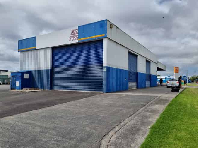 High profile workshop or warehouse