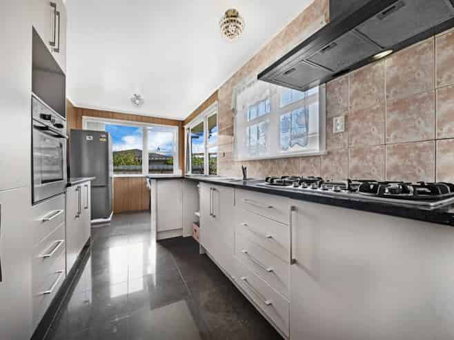 19A Garth Place, Manurewa