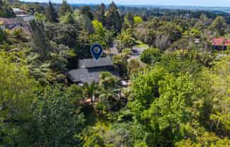 19 Atarua Gardens, Waiatarua