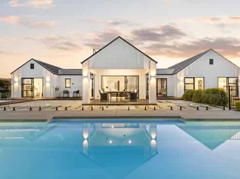 15A Artistic Avenue, Leamington