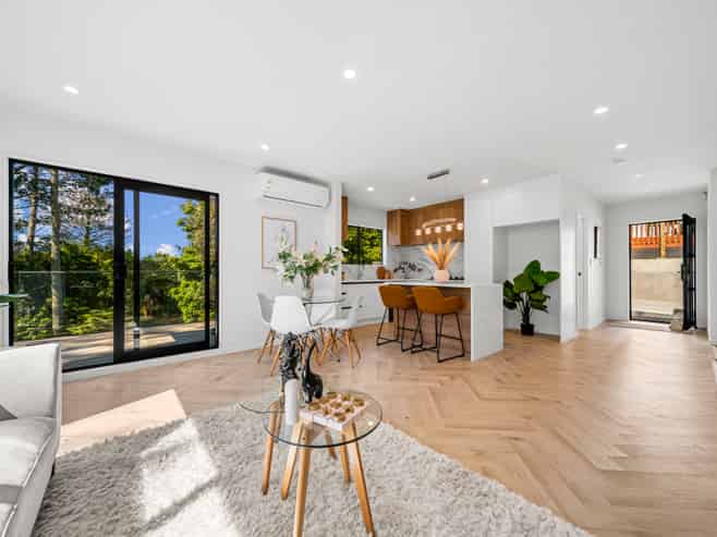 5A / 5B Saddleback Rise, Murrays Bay