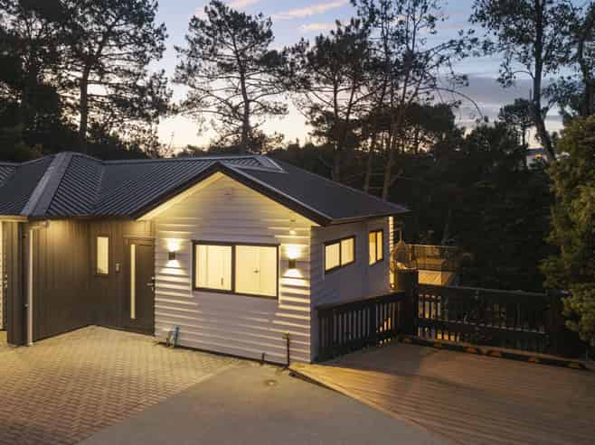 5A / 5B Saddleback Rise, Murrays Bay