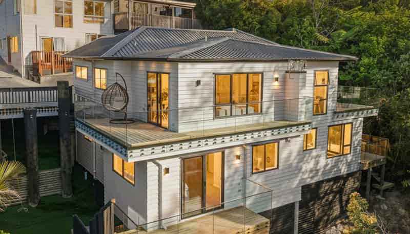 5A / 5B Saddleback Rise, Murrays Bay