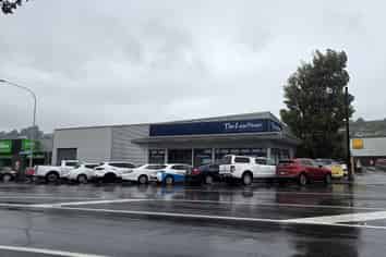 Modern Office - Central Tawa Location