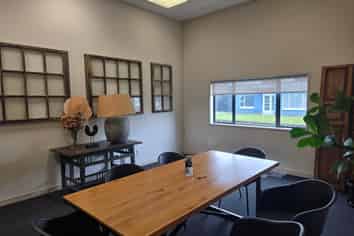 Modern Office - Central Tawa Location