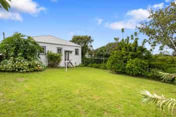 55 Huka Road, Birkenhead