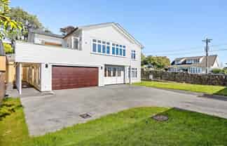 110  St Andrews Road, Epsom