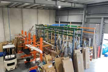 STYLE AND PROFILE IN GREAT STREET