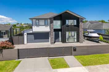 7 Sir Lincoln Drive, Huapai