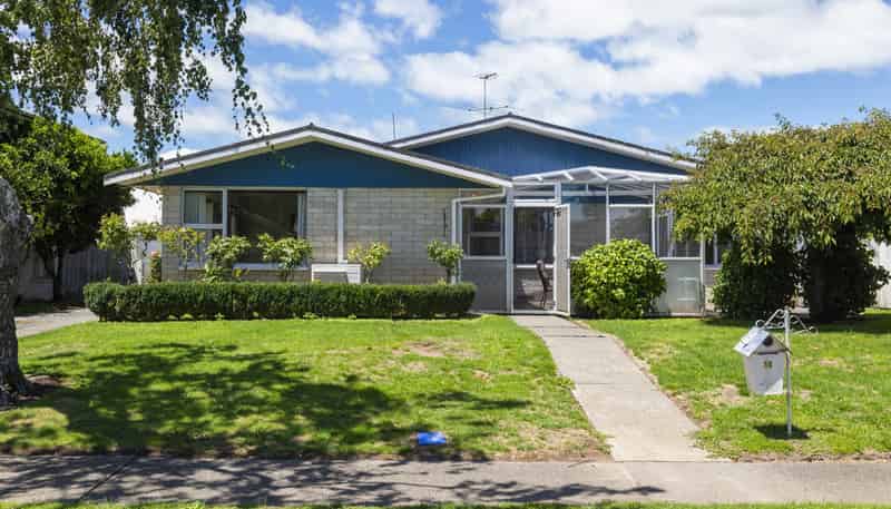 10 Mason Street, Riverdale