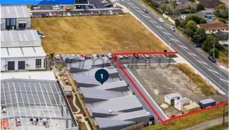 102 Hobsonville Road, Hobsonville
