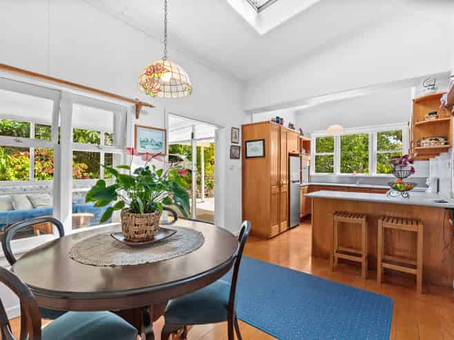 12 Grey Street, REGENT