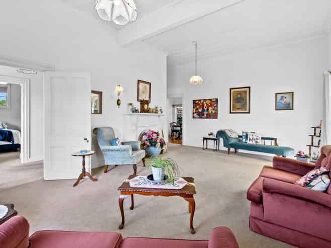 12 Grey Street, REGENT