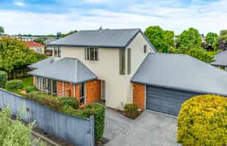 4 Rosefield Lane, NORTHCOTE