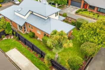 4 Rosefield Lane, NORTHCOTE