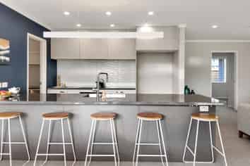 10 Tawhai Crescent, Wharewaka